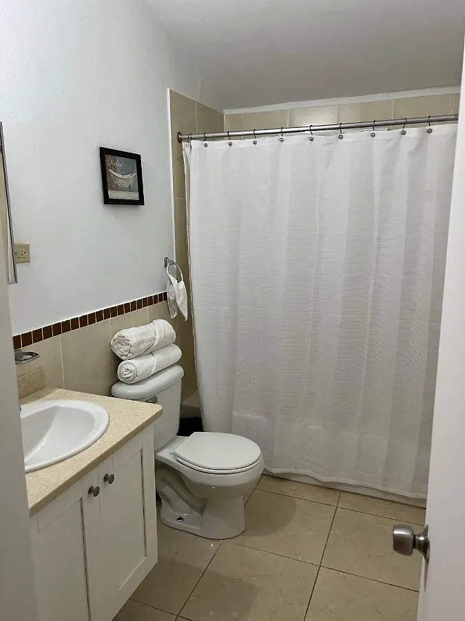 Joy Estate Rooftop Pool N View Unit #1 Falmouth Jamaika